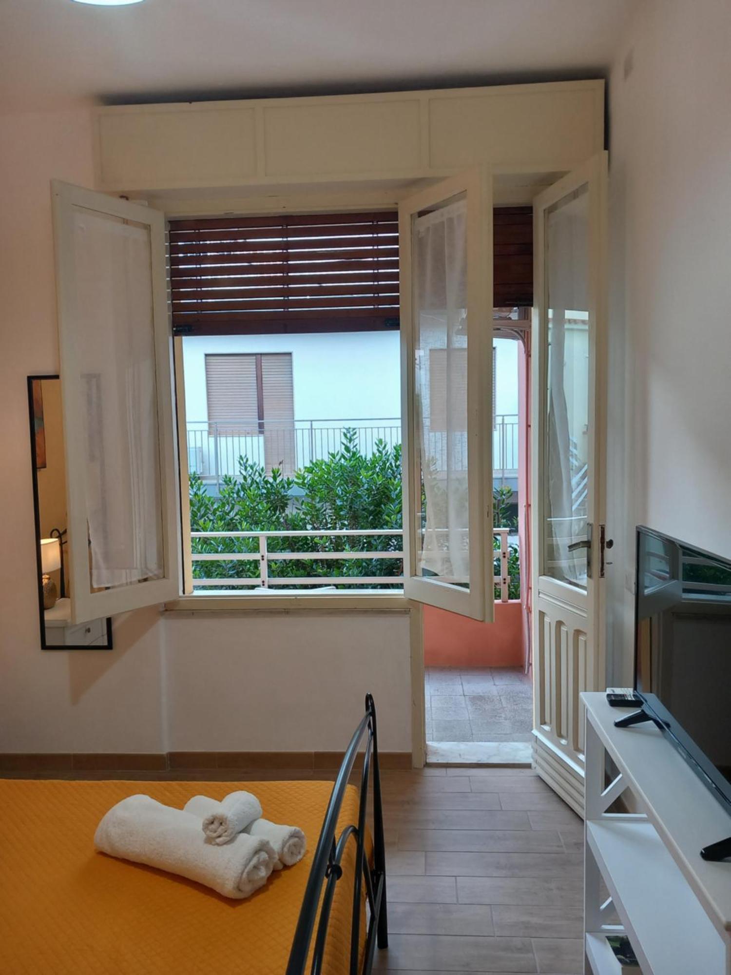 Divina Cuspide Bed & Breakfast Guspini Exterior foto